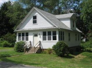 27 Thayer St, Amherst, MA 01002
