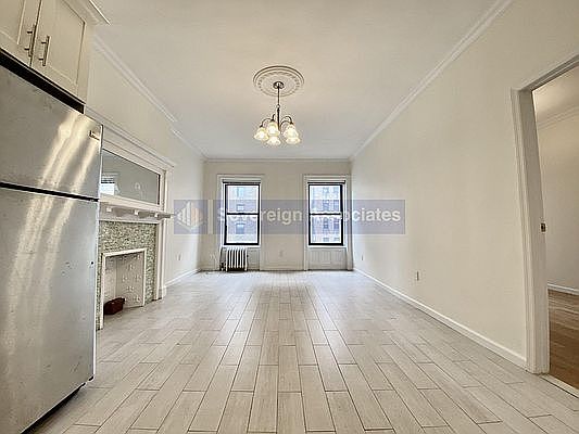 5th image of 320 W 106th St #50F