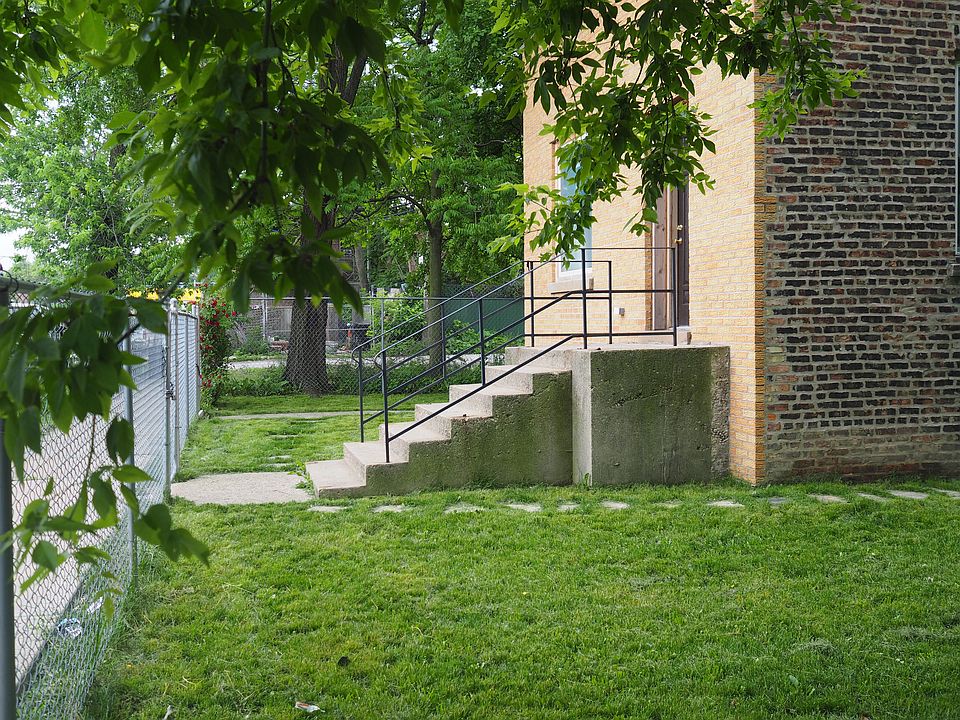 1st image of 820 N Christiana Ave