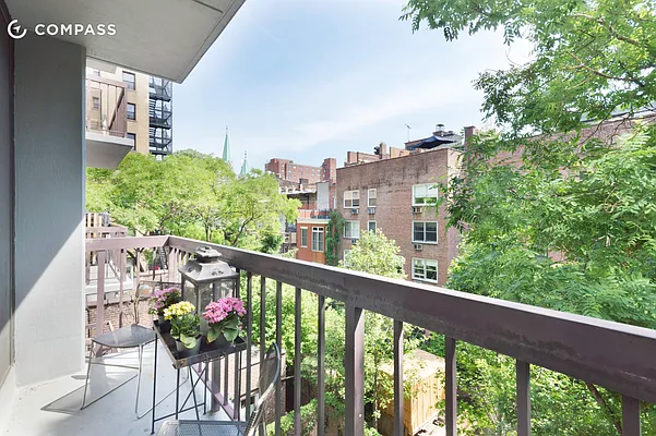 Rented by Compass | media 11