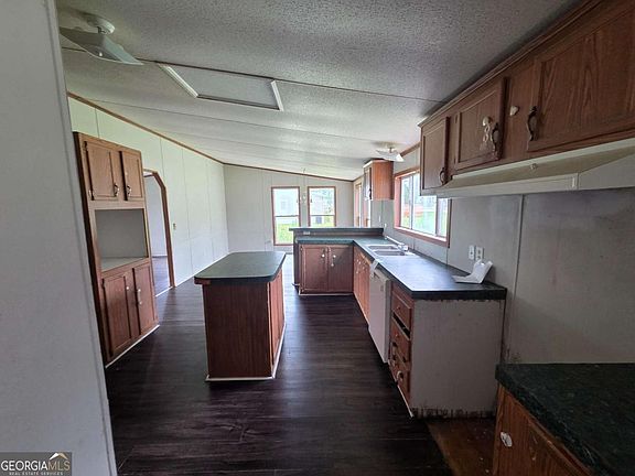 3rd image of 147 Barn Road Cir