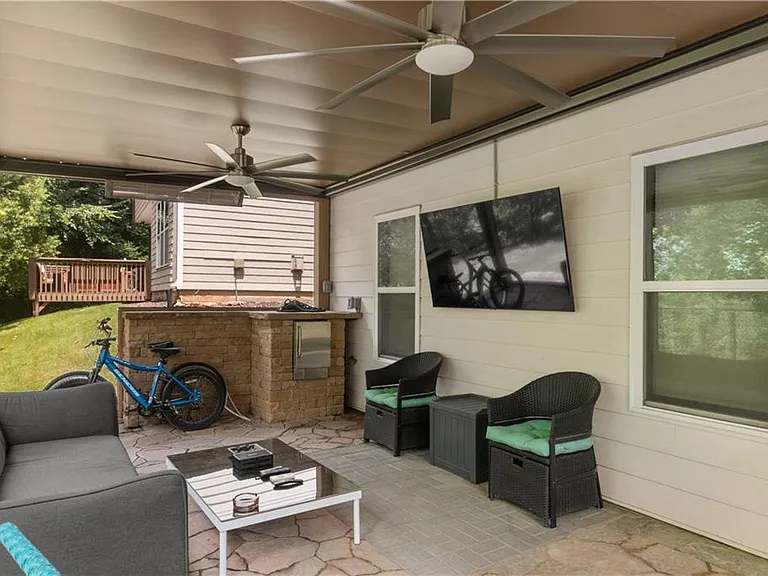 1636 Drew Dr NW — Photo 33