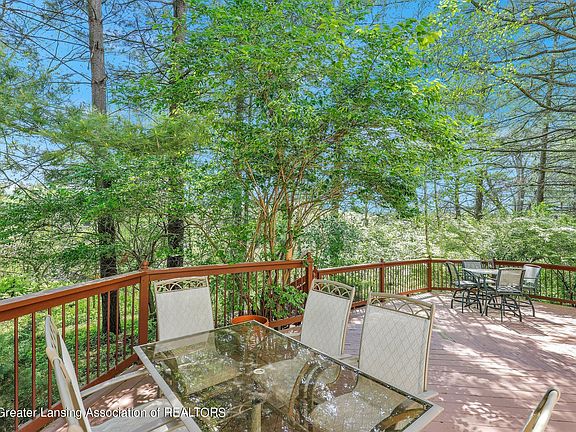 5th image of 2555 Capeside Dr