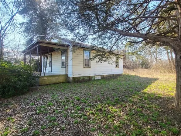 4320 Puddledock Rd, Prince George, VA 23875