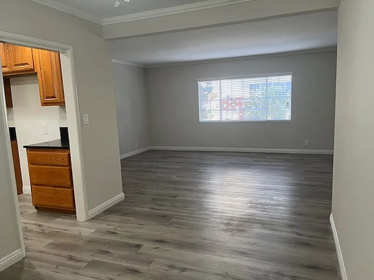5501-05 Radford Ave — Photo 5