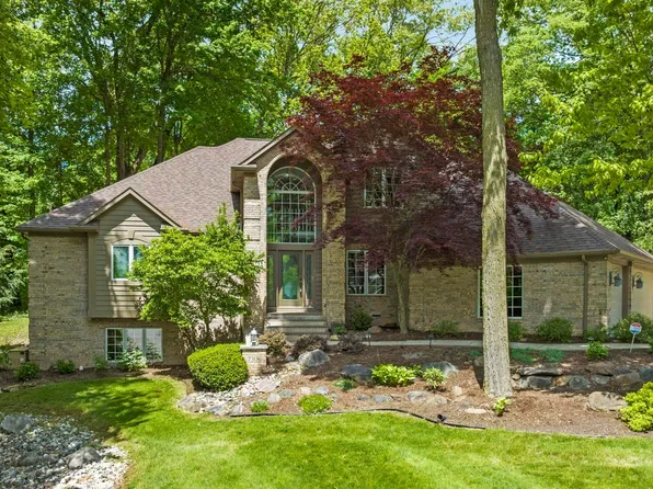 7306 Fyxen Run, Roanoke, IN 46783