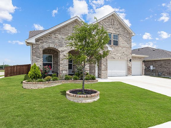 3rd image of 722 Cari Ln