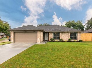 1605 Wildwood Dr, Deer Park, TX 77536