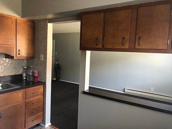 5th image of 7424 Hazelcrest Dr APT C