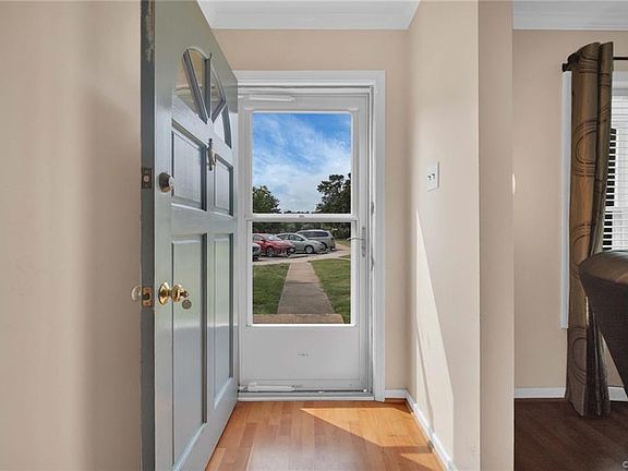 5th image of 47 Skipwith Green Cir