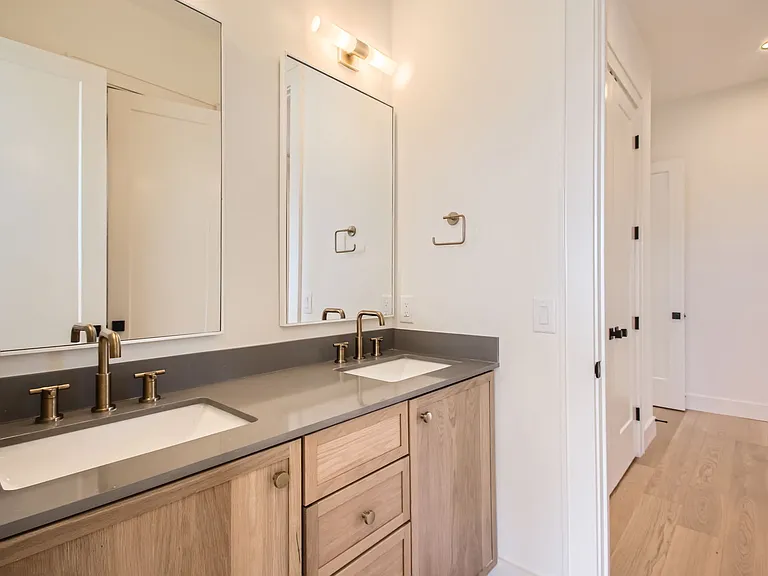 433B Croley Dr — Photo 27