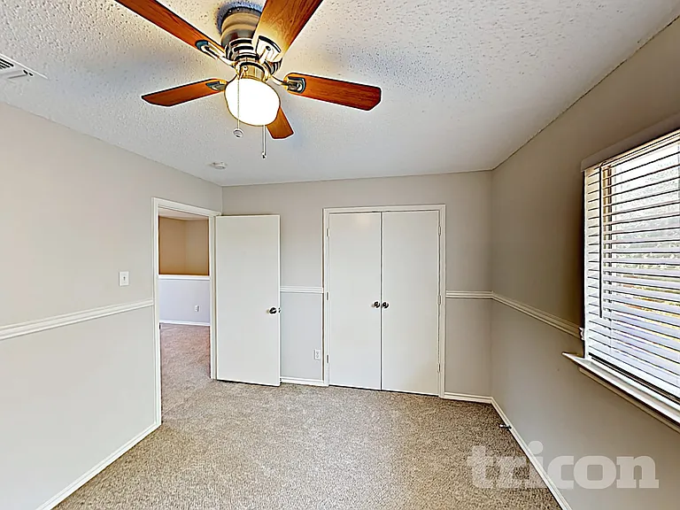 1105 Parker Ct — Photo 10