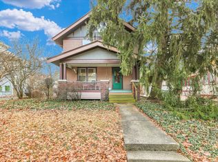 705 W Indiana Ave, Urbana, IL 61801