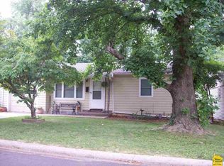 1611 W 9th St, Sedalia, MO 65301