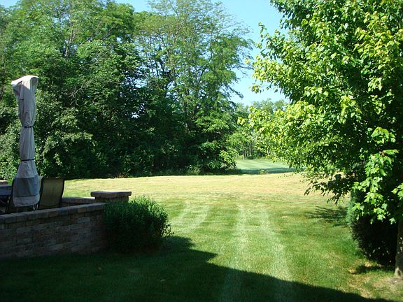 3rd image of 1054 Carnoustie Cir