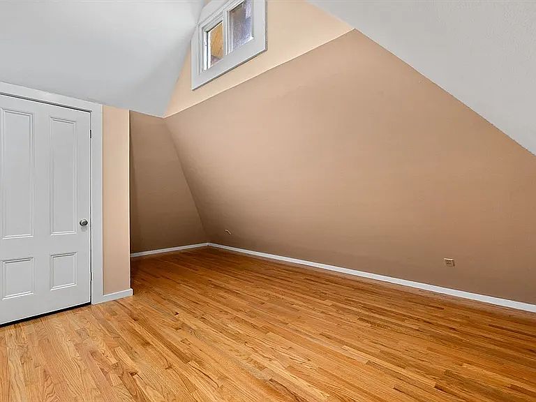 1st image of 118 Elm St #2