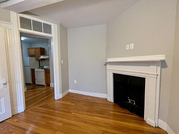3rd image of 48 John F Kennedy St APT 4