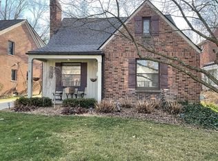 10731 Hart Ave, Huntington Woods, MI 48070