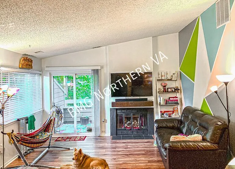11013 Villaridge Ct #B — Photo 7