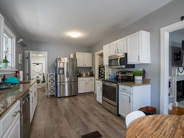 40 Newcastle Rd #1 — Photo 4