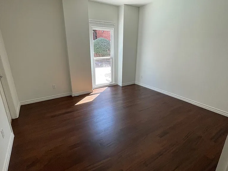 4142 Herschel Ave #102 — Photo 12