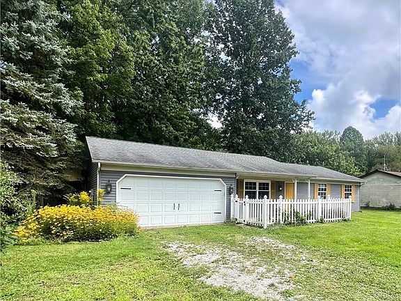 4th image of 1417 Bennett Rd