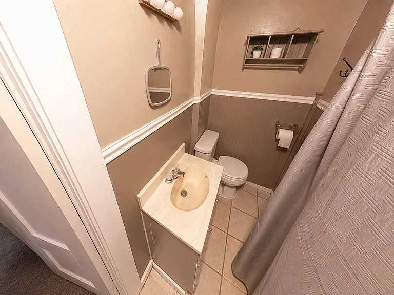 720 Kearsarge Rd #3 — Photo 4