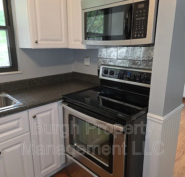 3135 Laurel Ridge Cir — Photo 4