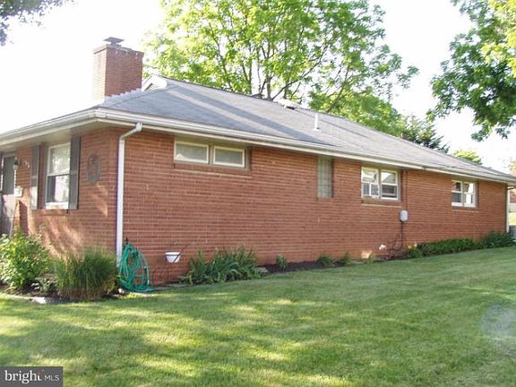 4th image of 631 Haig Blvd