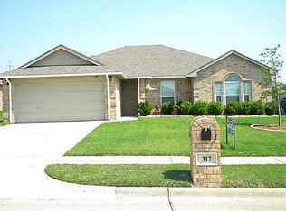 317 Hacienda Dr, Waxahachie, TX 75165