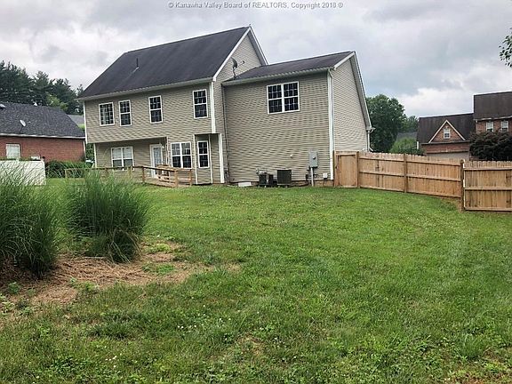 2nd image of 1225 Forest Dr