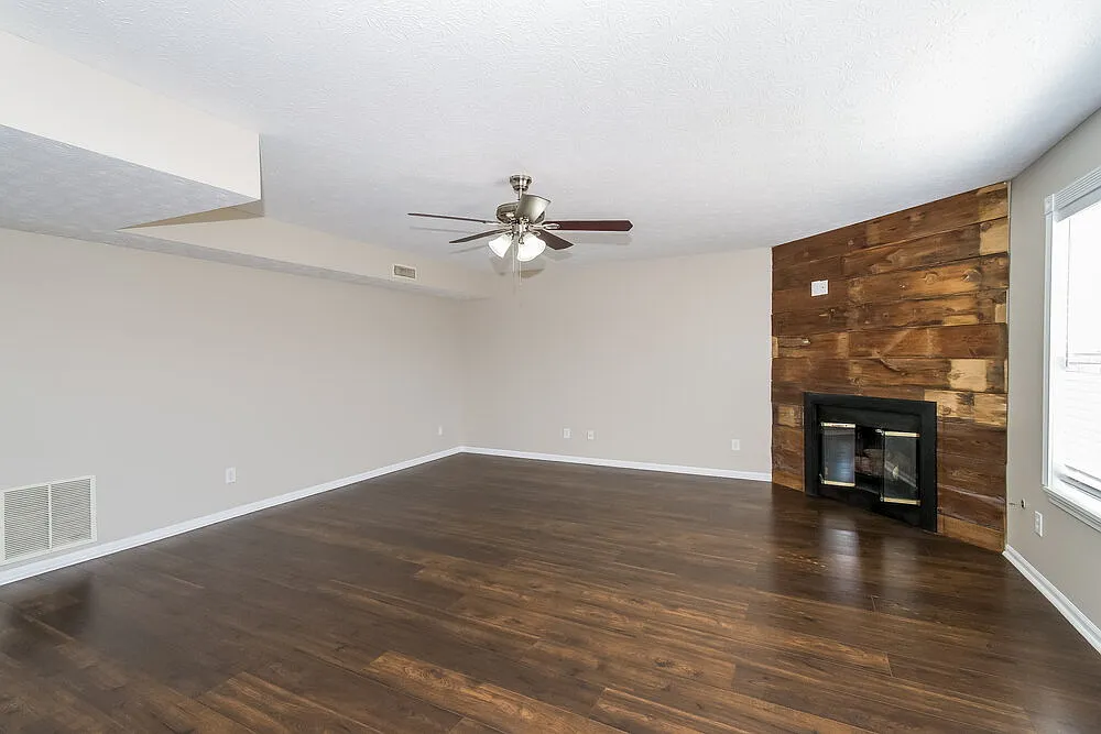 4 bed, 2.5 bath, 1816 sqft, $2,800 — Photo 4