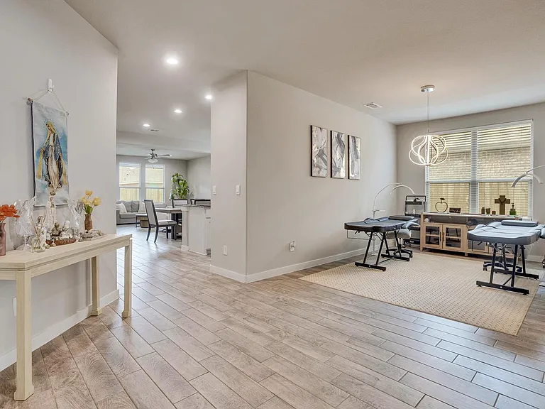 2305 Raleigh Point Dr — Photo 4