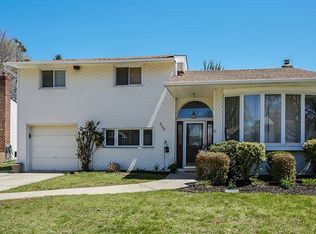258 Nancy Dr, East Meadow, NY 11554