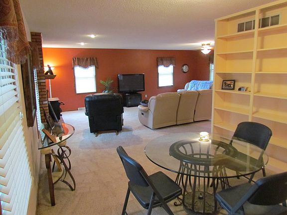 4th image of 2803 Foxdale Dr