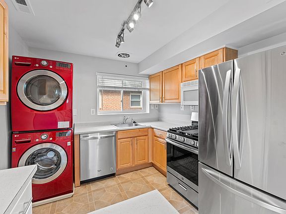 5th image of 905 22nd St S APT 2
