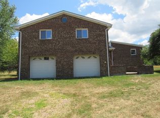 1388 N 88th Rd, Clarksville, PA 15322