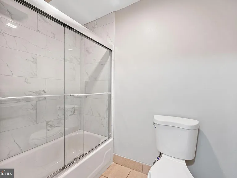 2131 E Clearfield St — Photo 15