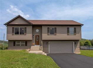 305 Shagbark Rd, Grindstone, PA 15442