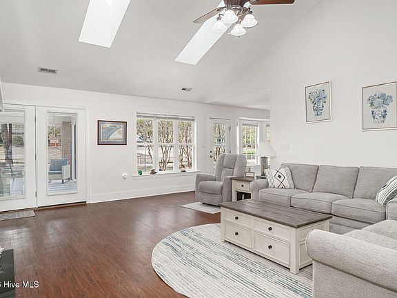 4th image of 138 Candlewood Drive