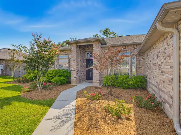 5526 Mill Race Cir, Pace, FL 32571