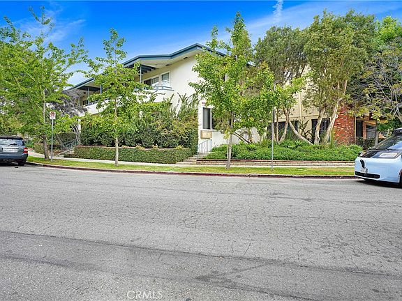2nd image of 1975 S Beverly Glen Blvd