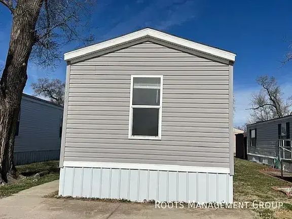 3rd image of 1402 Winona St #1402WN