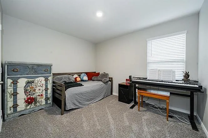 807 Sunrise Ln — Photo 15