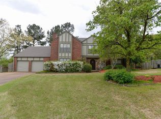 1512 Oak Knolls Cir, Fort Smith, AR 72903