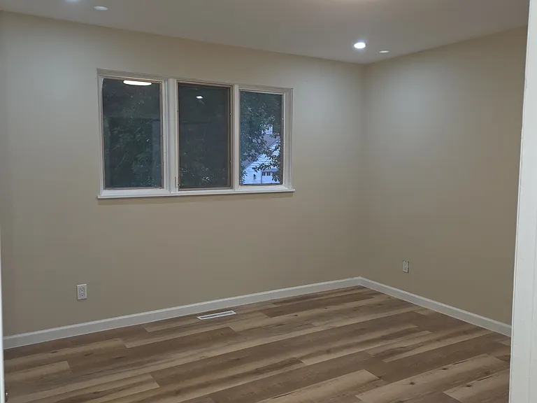 210 E Morningside Dr — Photo 21