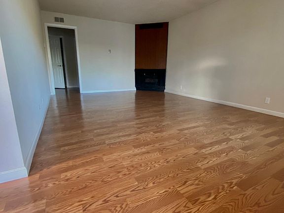 4th image of 429 Boynton Ave