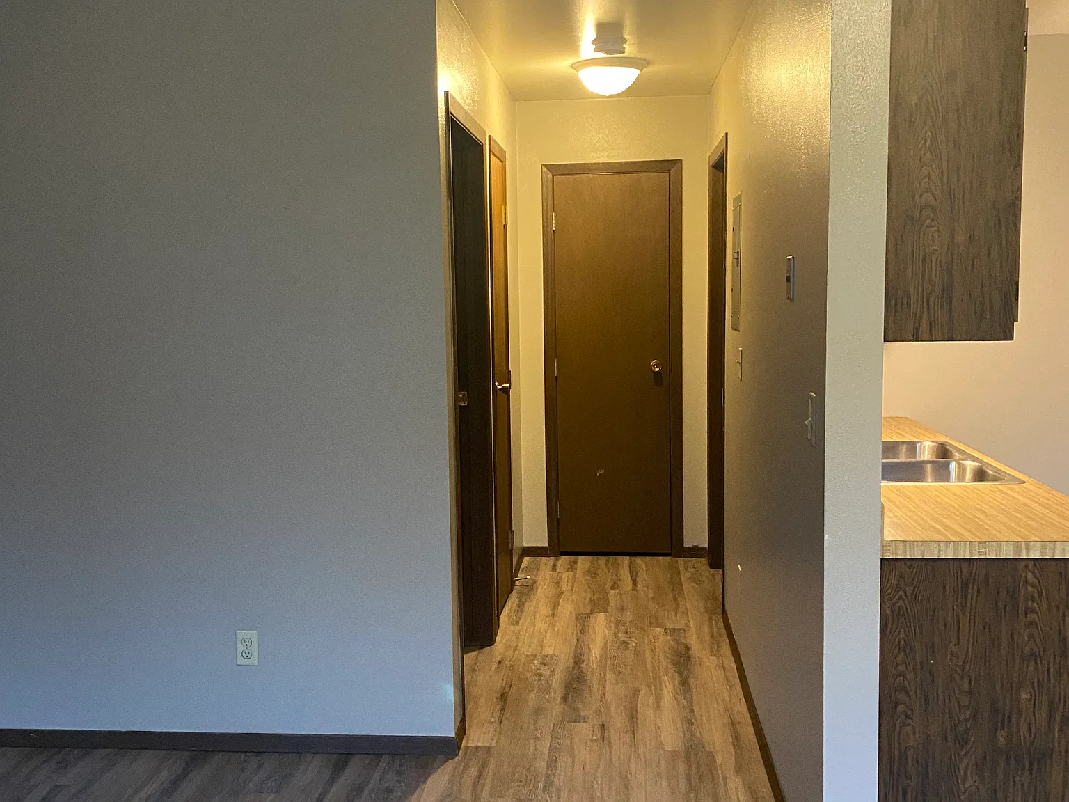 603 S Center St — Photo 2