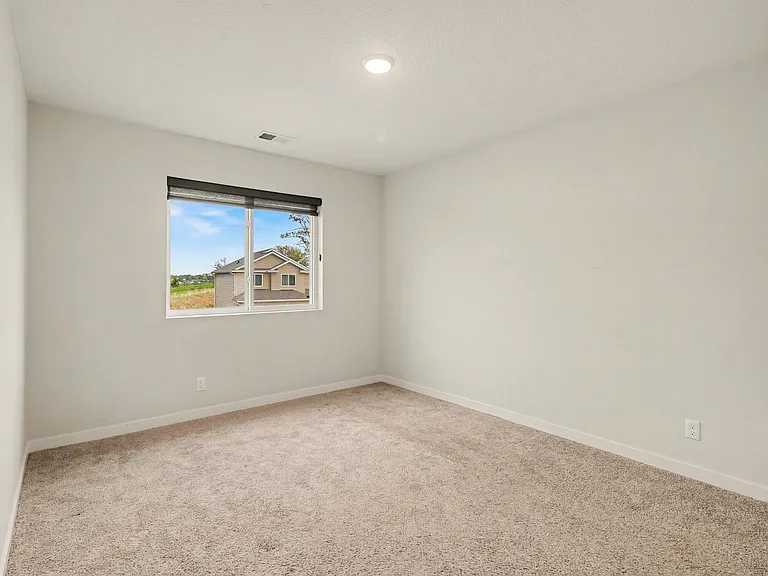 7924 N 93rd St — Photo 29