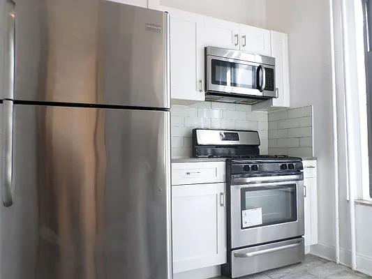 Rented by Keller Williams NYC | media 19